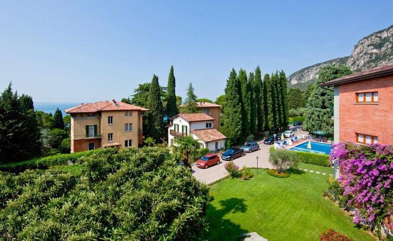 Hotel Gabbiano - Garda Lake Collection Экстерьер фото